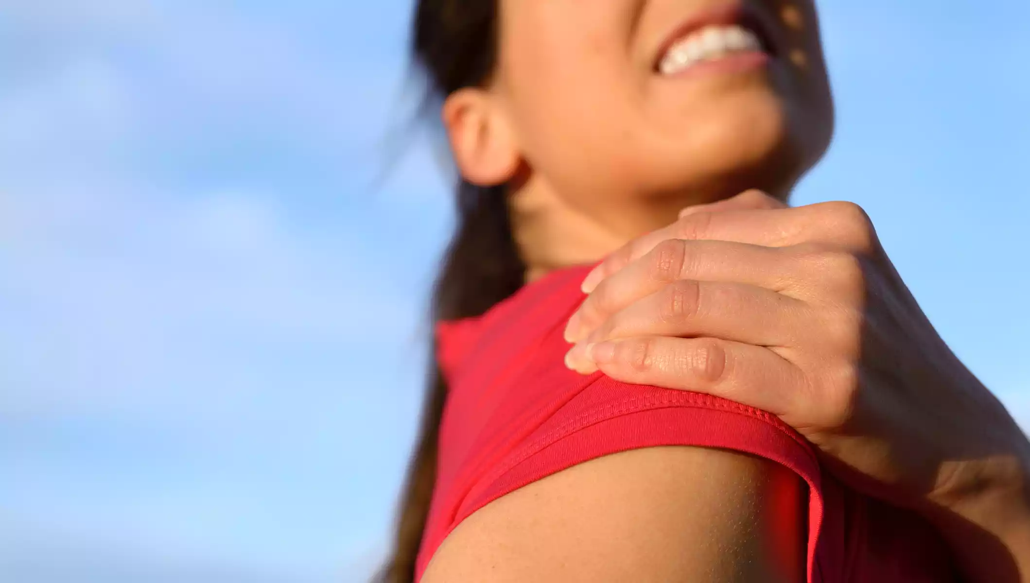 التهاب أوتار الكتف: الأسباب، الأعراض والعلاج